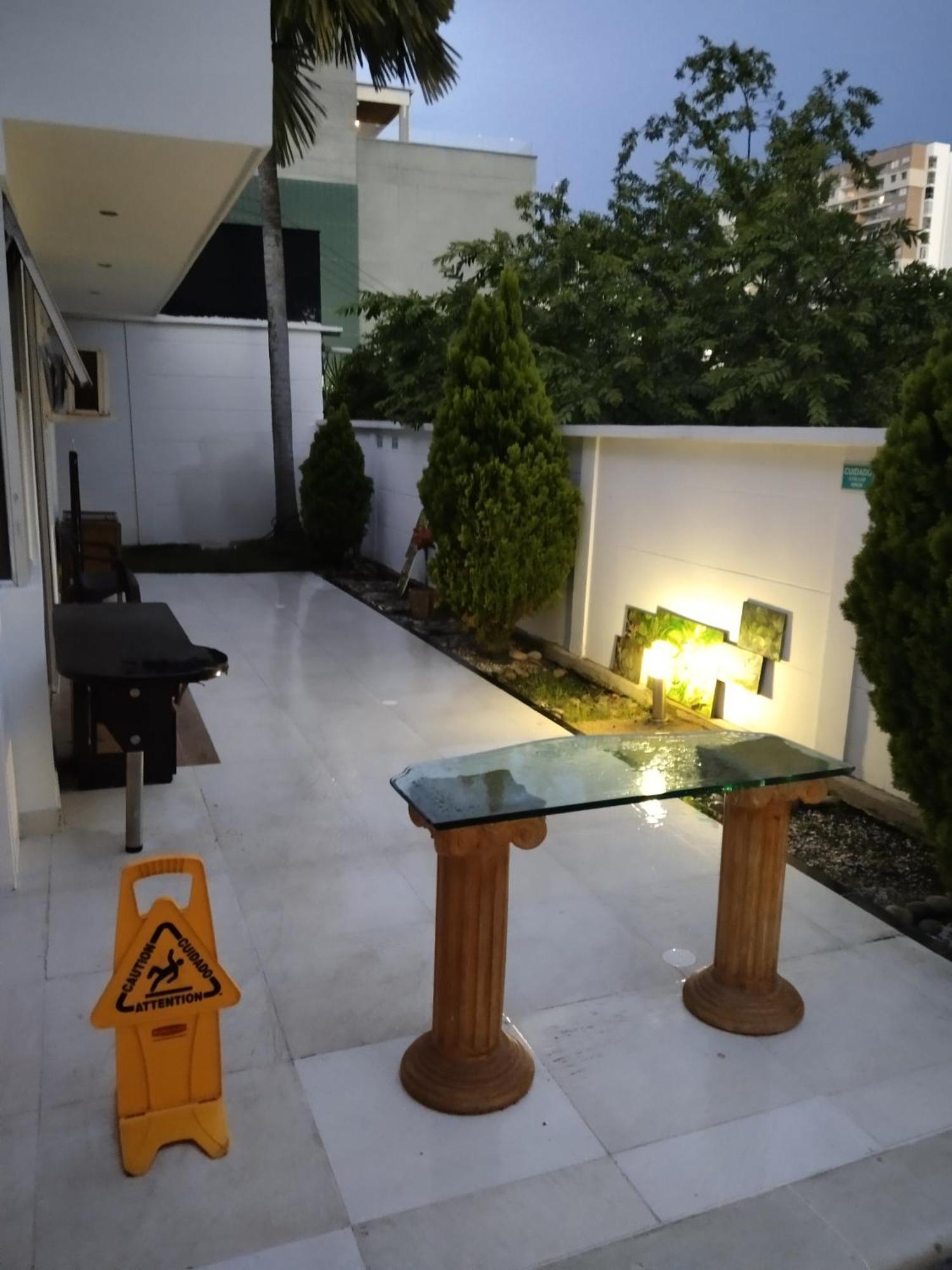 Hotel Premium House Floridablanca Exterior photo